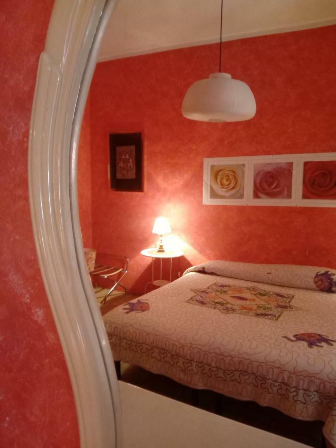 Bed and Breakfast Max House à Rome Extérieur photo