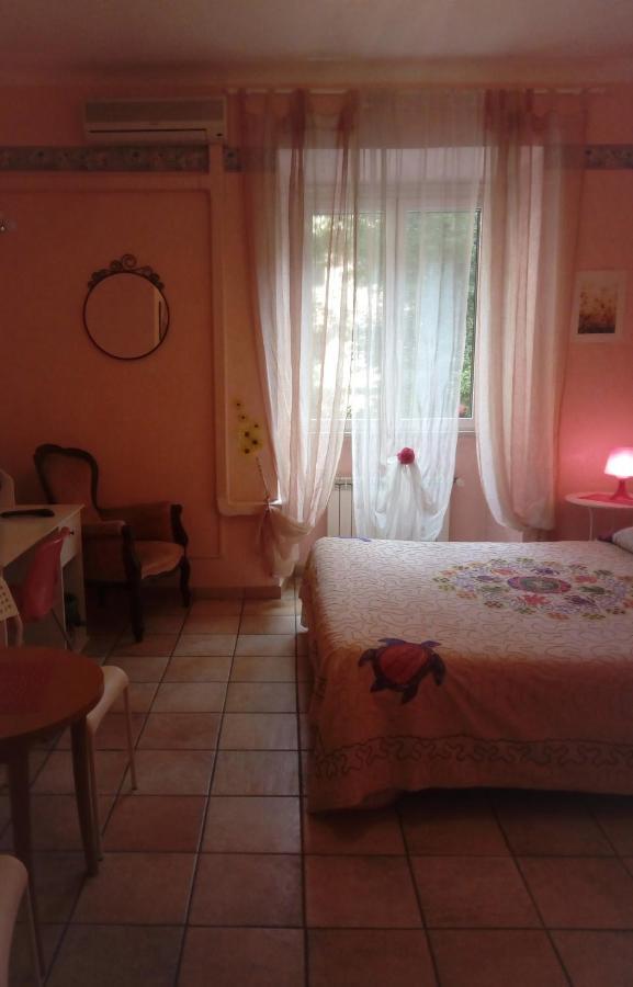 Bed and Breakfast Max House à Rome Extérieur photo