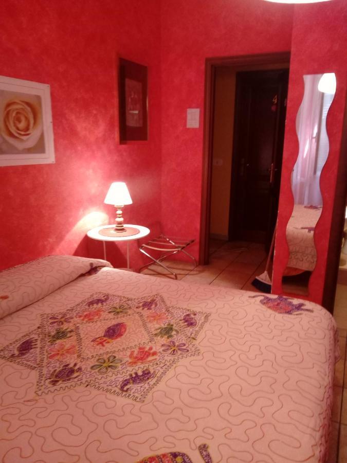 Bed and Breakfast Max House à Rome Extérieur photo